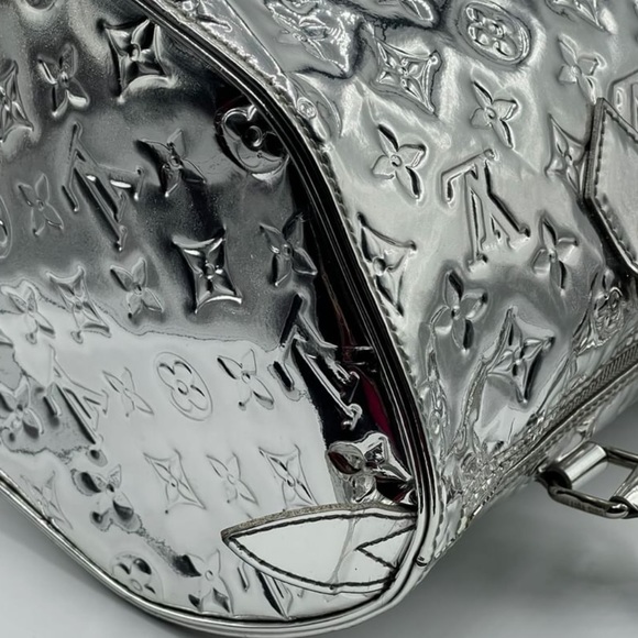 Louis Vuitton Limited Edition Silver Monogram Miroir Speedy 35 - Picture 3 of 16